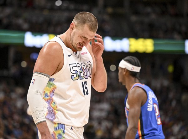 MVP teammate award statistics for the first 10 seasons: Jokic 0 times, Jordan & James 12 times, the Magic Birds ranked first two