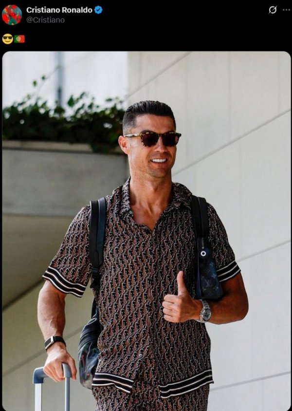 Ronaldo posted photos of the arrival of the Portuguese national team in the semi-finals of the European League.