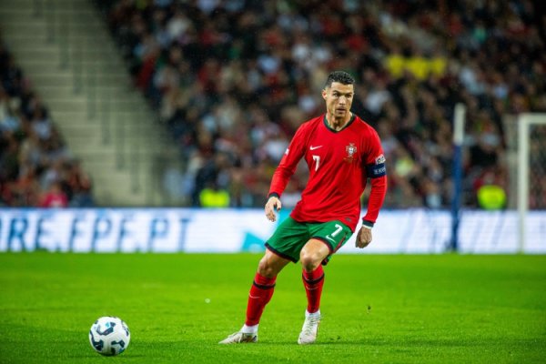 Former Ronaldo Bodyguard: He is the best boss I have ever followed, no one will hurt him, but paparazzi is annoying