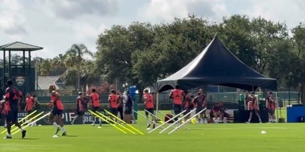 Reporter: Bayern conducts its first training in Orlando, Musiara has returned to the team at Pa
