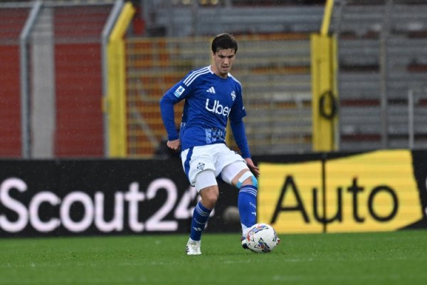 Romano: Como has not reached an agreement with Manchester City for Perone transfer, Como can choose to renew his player