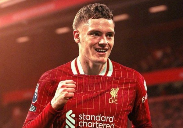 The total price of heavy recruits 😍 is 136 million euros! Romano: Werz and his family are heading to Liverpool