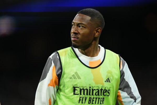 Annual salary of 25 million❗As: Real Madrid hopes that Alaba will leave the team this summer with a high salary of & injuries