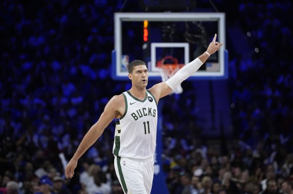 Lopez doesn t choose the Lakers? Skip: He doesn t want to go to the circus He knows GOAT needs to take the blame