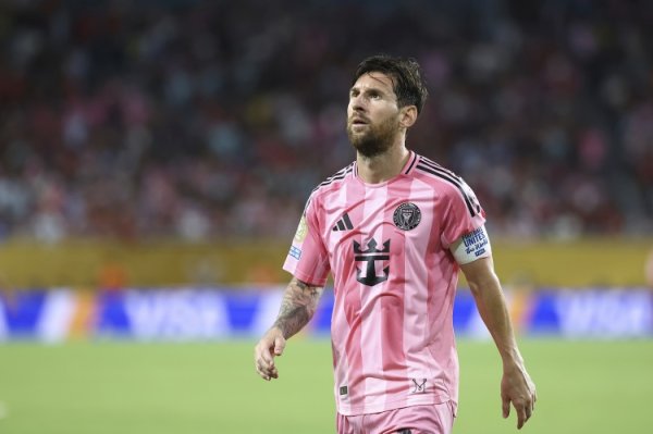Team newspaper: Jeddah Nationals receive full support from PIF, Messi faces the second choice between Saudi Arabia and the US League
