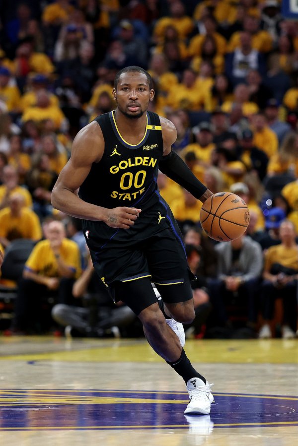 Famous reporter: The Suns intend to sign first and then win Kumingga, who was mentioned in the KD& Warriors trading negotiations