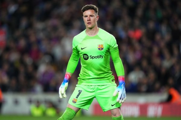 Marca: Barcelona mainly trains physically this morning, Ter Stegen continues to train alone