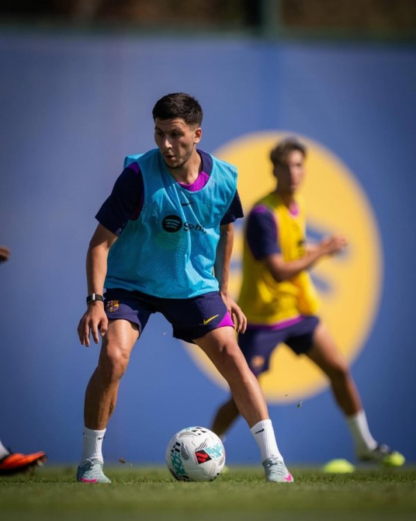 Work will eventually pay off! World Sports: Barcelona s 19-year-old new player Badeji will go to preseason with the team