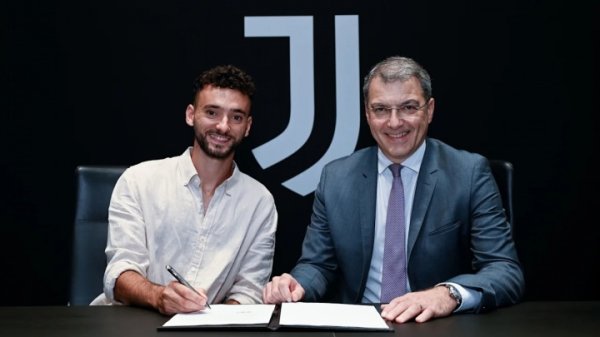 Reporter: Tudor plays an important role in Joao Mario s transfer, and insists that Juventus introduce him