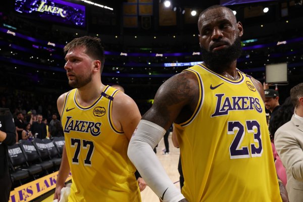 Assistant coach: James is the credit for Doncic s successful weight loss. The two admire each other and encourage each other.