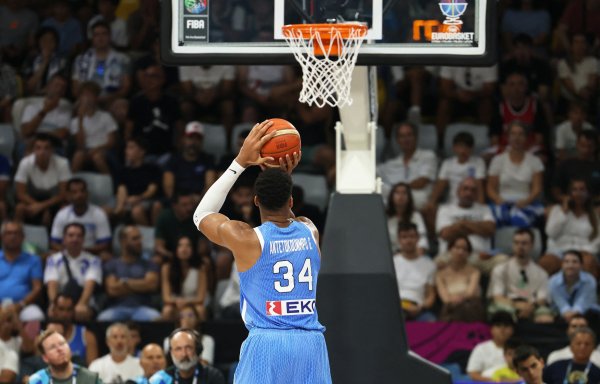 Meiji: Optimistic about Antetokounmpo winning his third MVP in the new season, he needs to improve his free throw shooting percentage