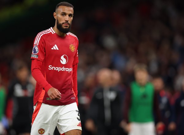 Only 15 million was spent! Reporter: Manchester United believes that Mazravi is the team s best recruitment in recent years
