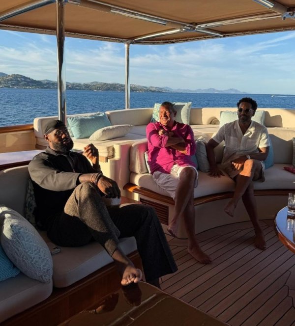 Kwame: If James leaves the NBA, the ratings will definitely drop. The league can consider setting up a new team for him