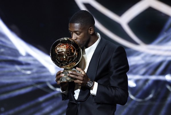 World Sports: Dembele s success now is inseparable from the careful guidance of Barcelona coach