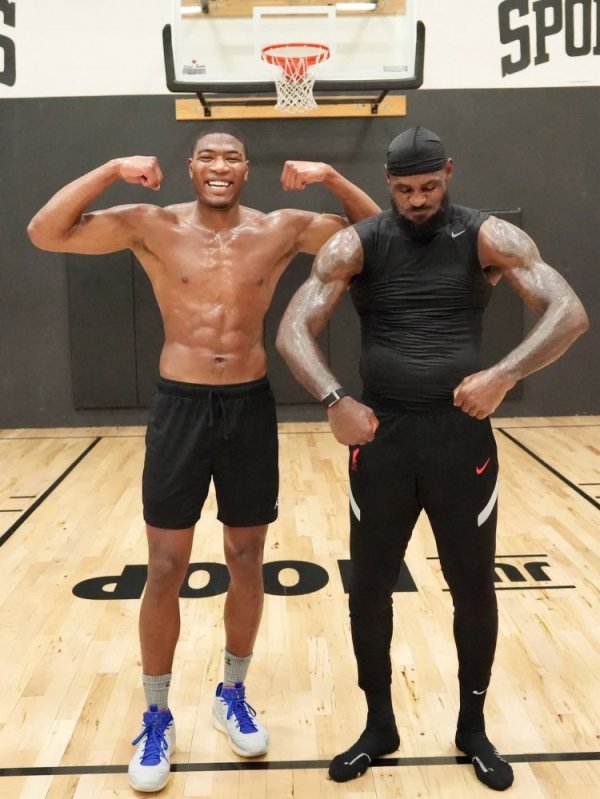 Trainers  collection of training photos this summer: James and son Maxi, Hachimura Shizuo, lead by DeRozan