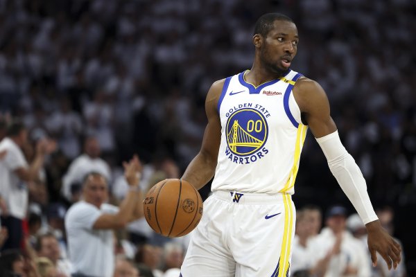 Cole: Seth Curry is adapting to the new environment and will be out of the Lakers. Kumingga will play!