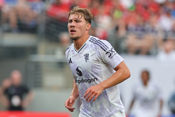 Friend: Hoylen may have been too young when he joined Manchester United. The family has never had any resentment towards Manchester United.