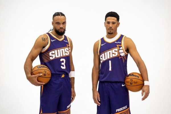 Suns coach: Today s game against the Lakers will rest most of the main players because they have just returned to the United States from China
