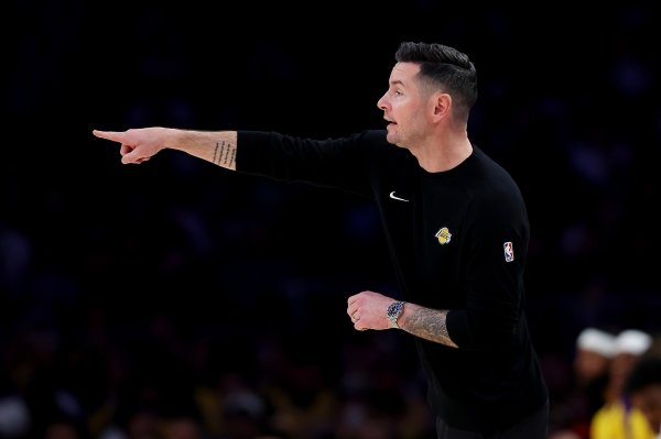 Redick: Warriors play like a connected brain tissue. We re not there yet.