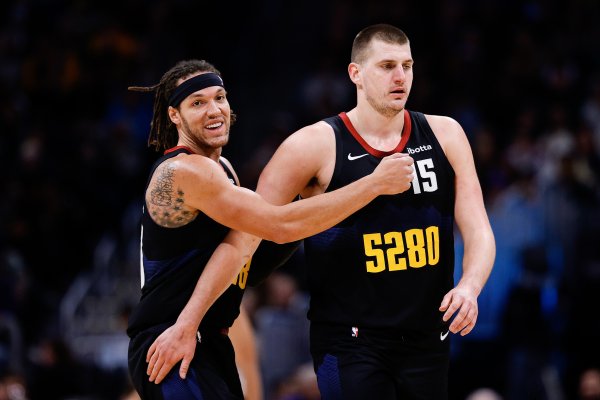 Jokic praised Gordon: No matter who makes 10 three-pointers in the game, it will be easy to play with him