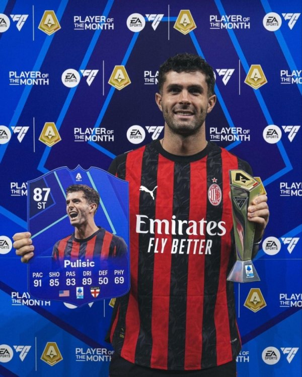 3 goals and 2 assists in 3 games! Pulisic receives Serie A Player of the Month trophy for September
