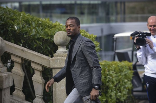 Evra: I felt like I played like shit during the Moyes era. This generation of players feels soft.