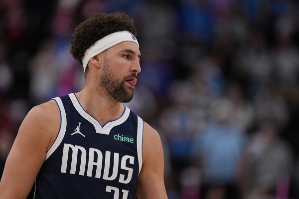 Kidd talks about Klay s continued slump: He must continue to shoot. Now it s just that the ball is missing.