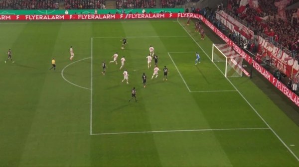 Bayern profited from misjudgment! Eberle: Worried about the deterioration of linesmen s ability, supports the earlier introduction of VAR