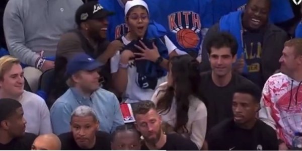 Envious! Edwards took off his game jersey and gave it to the fans, who exclaimed OMG