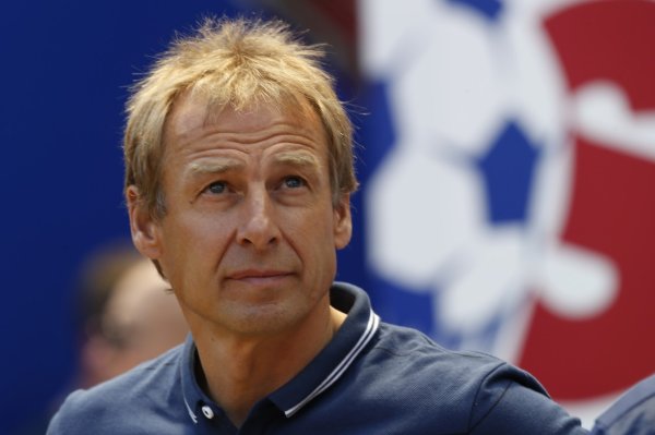 Klinsmann: Not participating in the Champions League final last year has aroused Bayern s fighting spirit and they are eager to win the championship