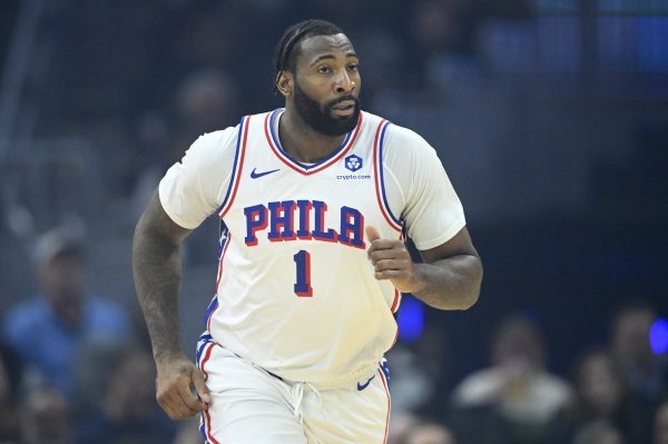 Solid! Zhuang Shen played 18 minutes in the half, scored 10 points on 3-of-5 shooting, 7 rebounds, 2 assists, 1 steal, & and also threw in a three-pointer.