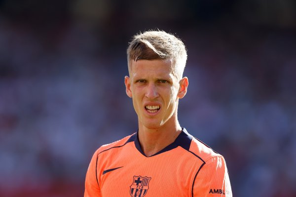 Olmo: Flick is still calm, he has no problem at all, my future is in Barcelona