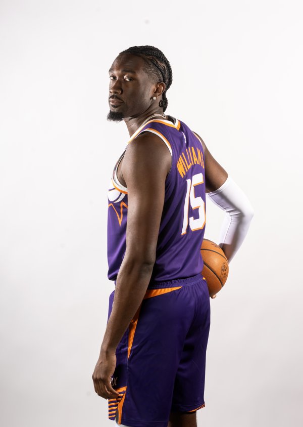 Averaged 11.7 points and 8.8 rebounds per game! Goodwin: Mawei said he can defend from 1 to 5 and has been proving it with actions