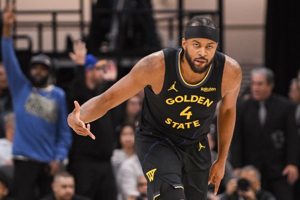 Even if Kuba chases him back to back, he won t even fight! Warriors starting lineup: TJD/Moody/Bojem/Richard/Santos