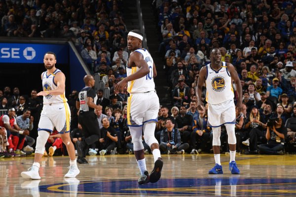 Last season, Curry, Butler, and Dream Chaser only lost 5 games on the court at the same time. This season, they have lost 6 games.